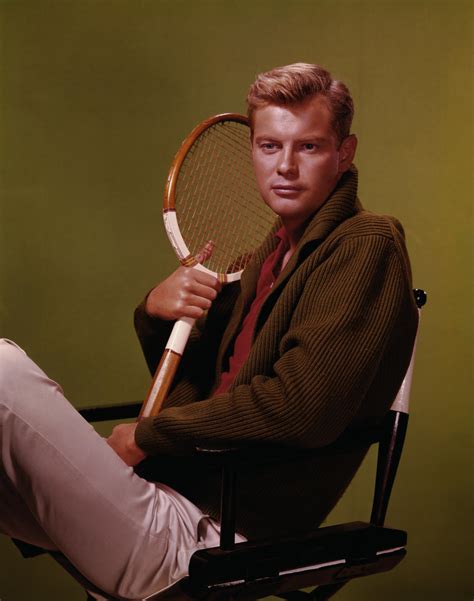 How Hollywood Heartthrob Troy Donahue Lost Career, Wives .